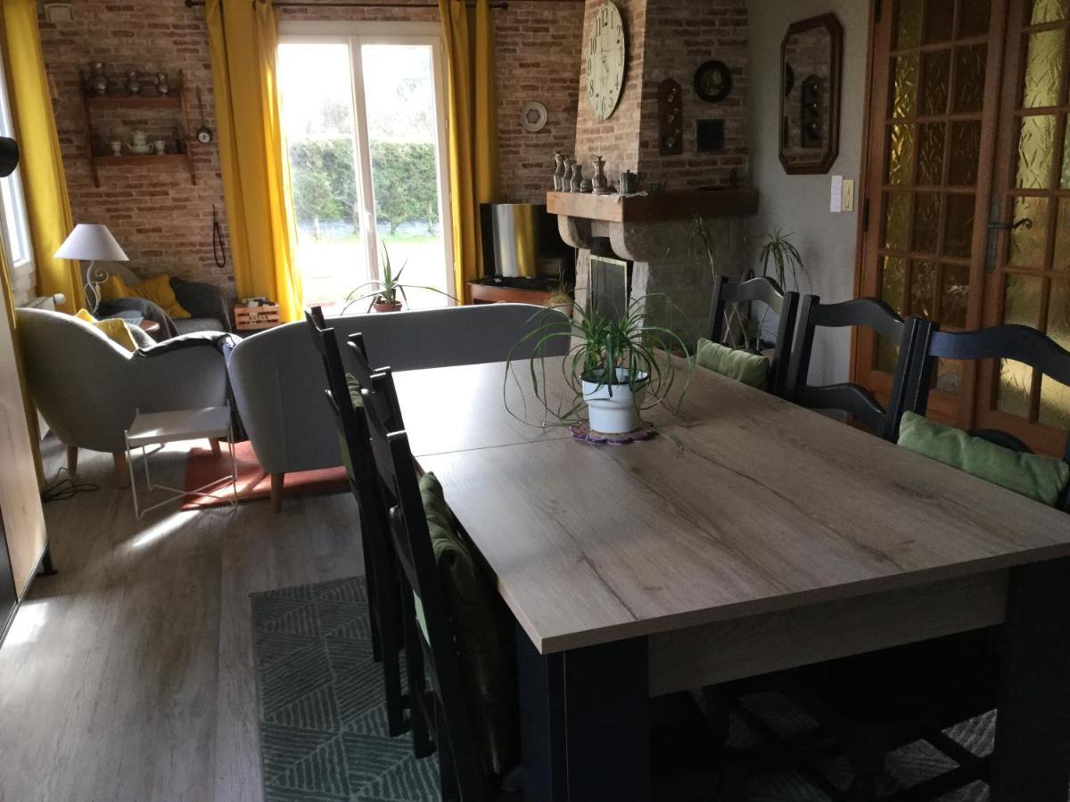 Coup De Coeur Assure ! Calm Comme A La Maison ! Maison Spacieuse Avec Grande Terrasse Pour 2 A 5 Personnes Proximite Granville Et Mer Avec Wifi Et Parking Gratuits Exterior photo