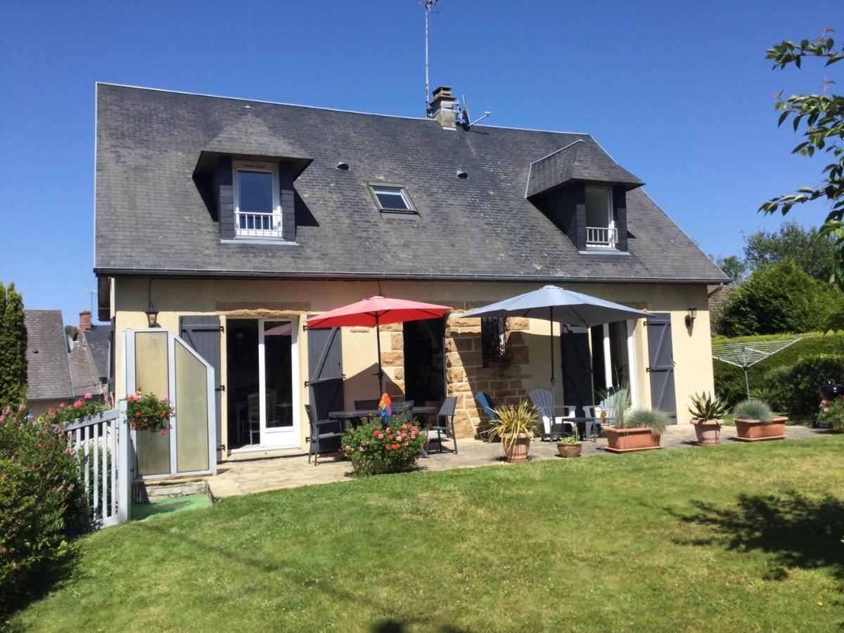Coup De Coeur Assure ! Calm Comme A La Maison ! Maison Spacieuse Avec Grande Terrasse Pour 2 A 5 Personnes Proximite Granville Et Mer Avec Wifi Et Parking Gratuits Exterior photo