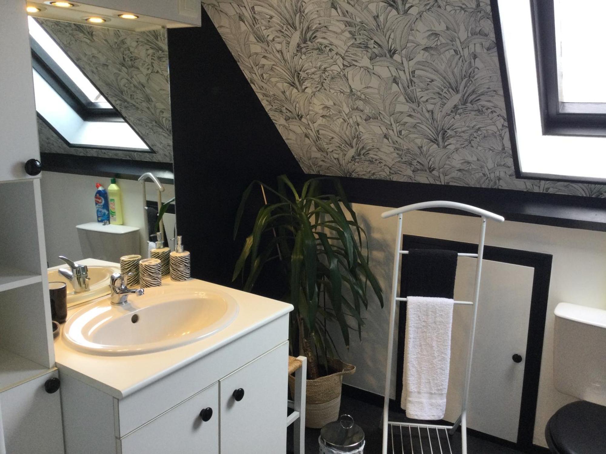 Coup De Coeur Assure ! Calm Comme A La Maison ! Maison Spacieuse Avec Grande Terrasse Pour 2 A 5 Personnes Proximite Granville Et Mer Avec Wifi Et Parking Gratuits Exterior photo