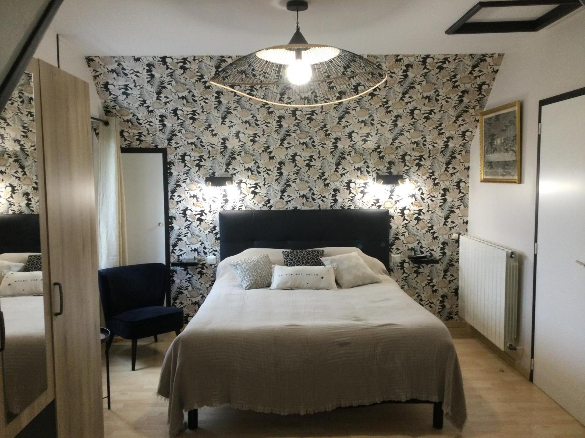 Coup De Coeur Assure ! Calm Comme A La Maison ! Maison Spacieuse Avec Grande Terrasse Pour 2 A 5 Personnes Proximite Granville Et Mer Avec Wifi Et Parking Gratuits Exterior photo
