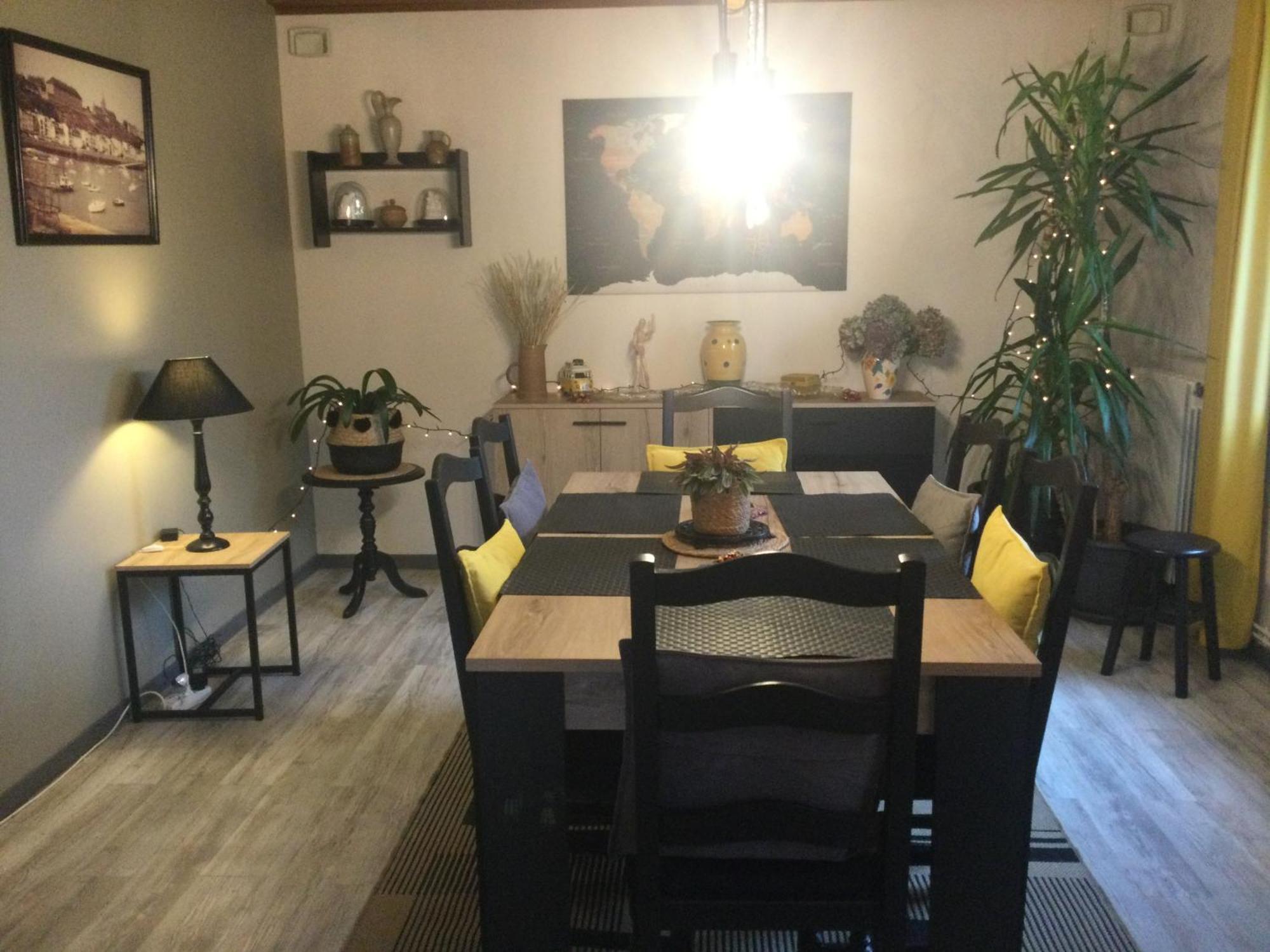 Coup De Coeur Assure ! Calm Comme A La Maison ! Maison Spacieuse Avec Grande Terrasse Pour 2 A 5 Personnes Proximite Granville Et Mer Avec Wifi Et Parking Gratuits Exterior photo