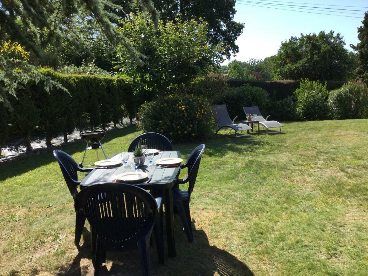 Coup De Coeur Assure ! Calm Comme A La Maison ! Maison Spacieuse Avec Grande Terrasse Pour 2 A 5 Personnes Proximite Granville Et Mer Avec Wifi Et Parking Gratuits Exterior photo